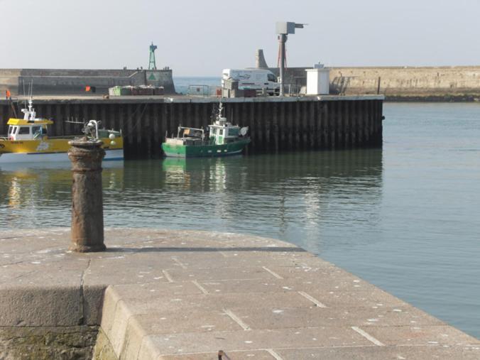 Gites De Mer Port-en-Bessin-Huppain Værelse billede